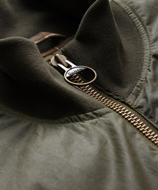 Barbour Highfield Wachsjacke in Olive