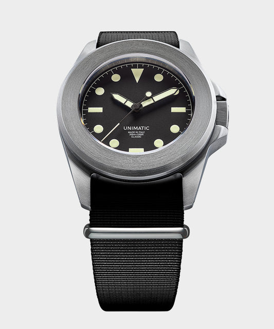 Unimatic U4 Classic Military Watch in black